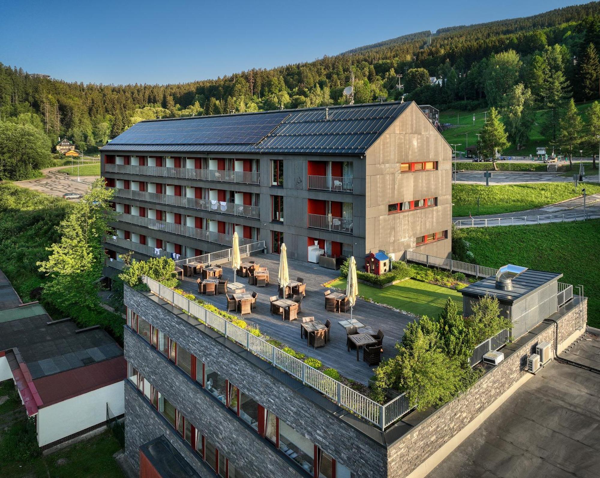 Omnia Hotel Relax & Wellness Janské Lázně Eksteriør billede